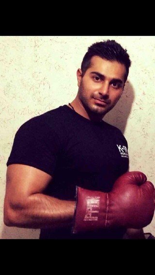 Mah Ghasemi coaching in the gym